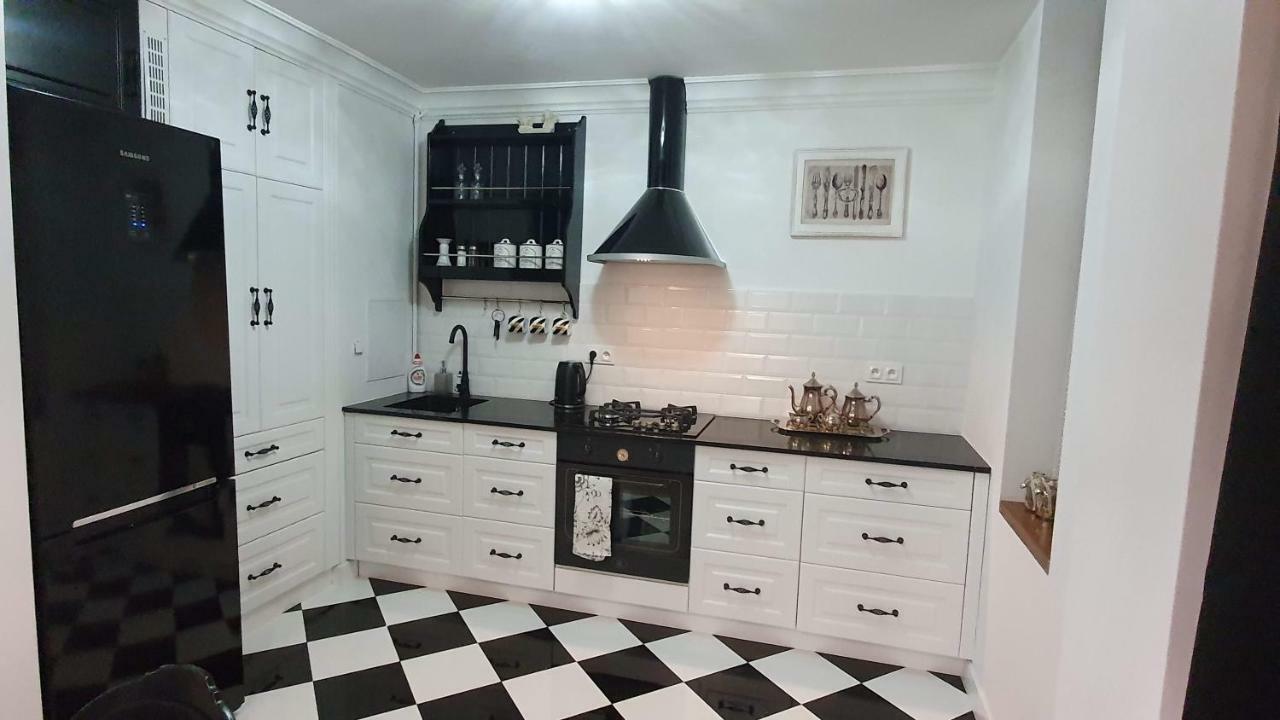 Apartament Twarda Apartman Varsó Kültér fotó