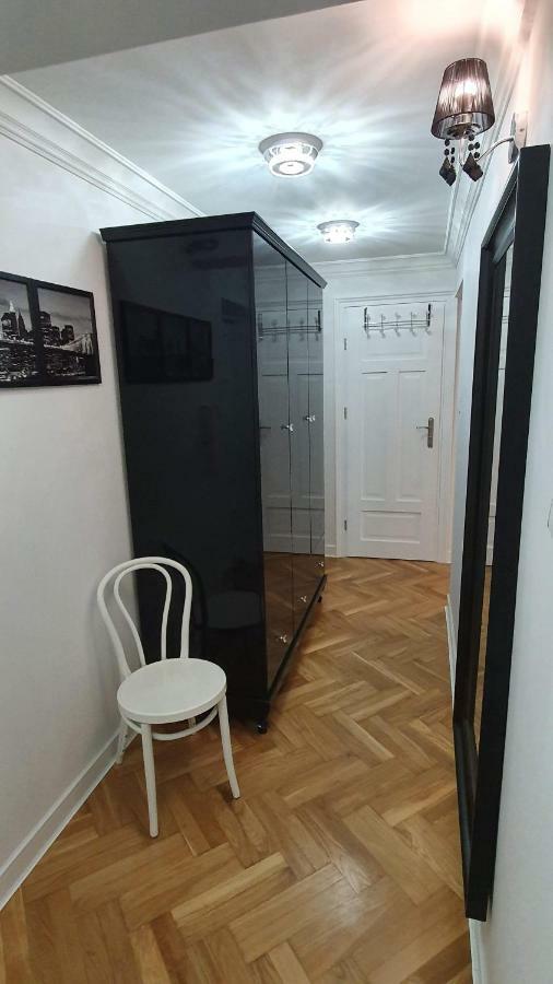 Apartament Twarda Apartman Varsó Kültér fotó