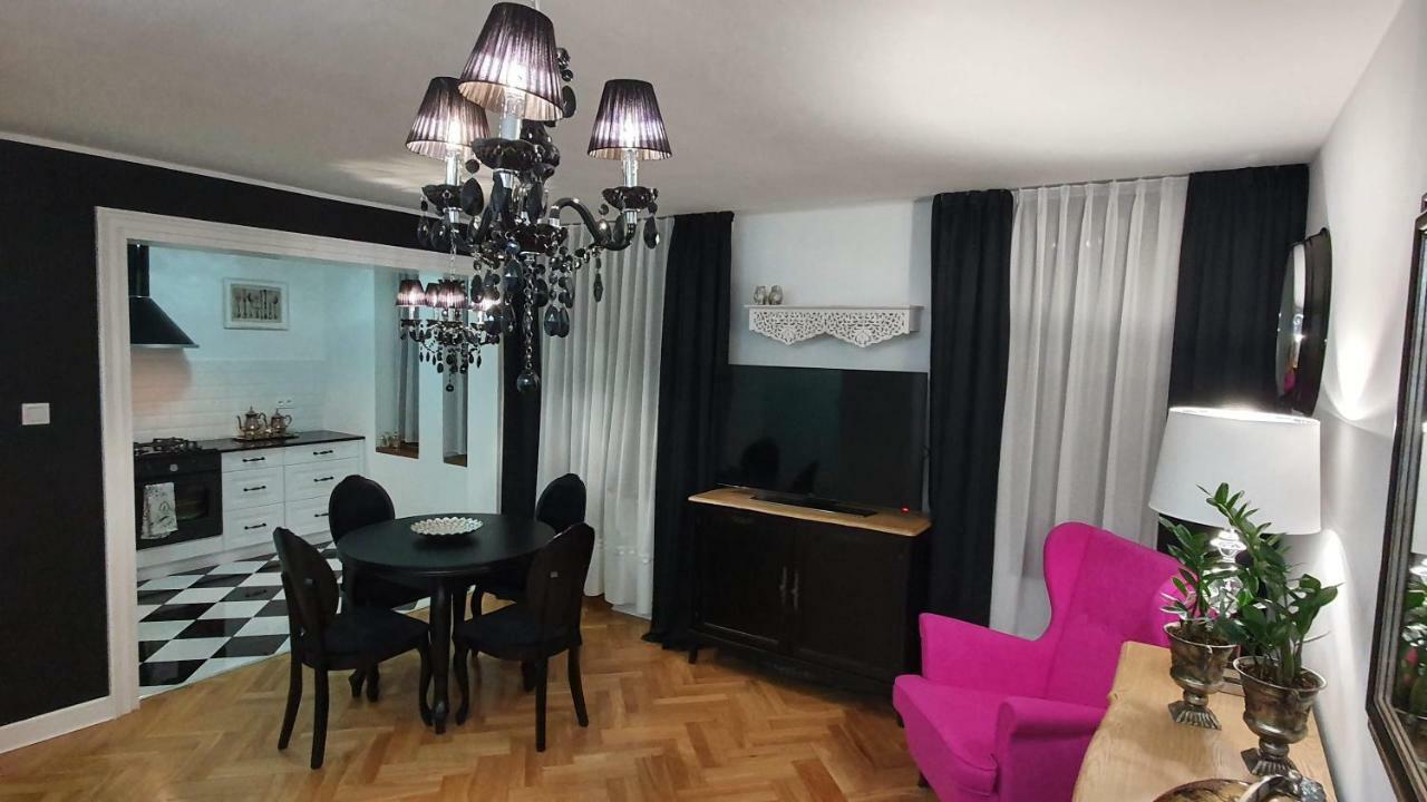 Apartament Twarda Apartman Varsó Kültér fotó