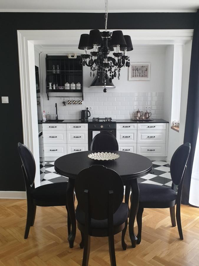 Apartament Twarda Apartman Varsó Kültér fotó